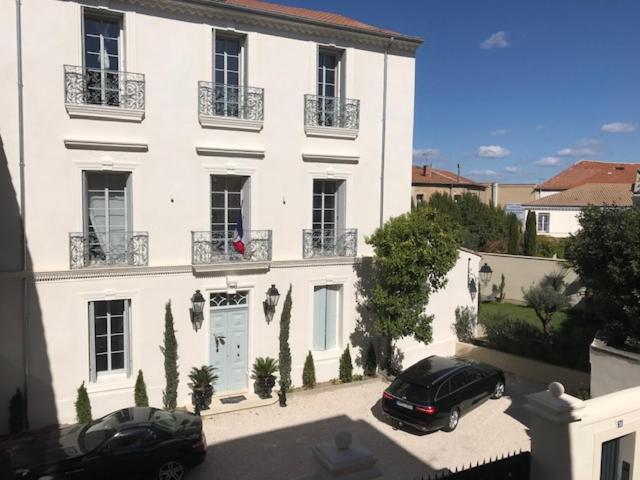 Lazare Maison De Maitre , Appartements De Standing Avec Parking Privatif A Seulement 7 Minutes A Pied Du Centre Historique De Béziers Kültér fotó