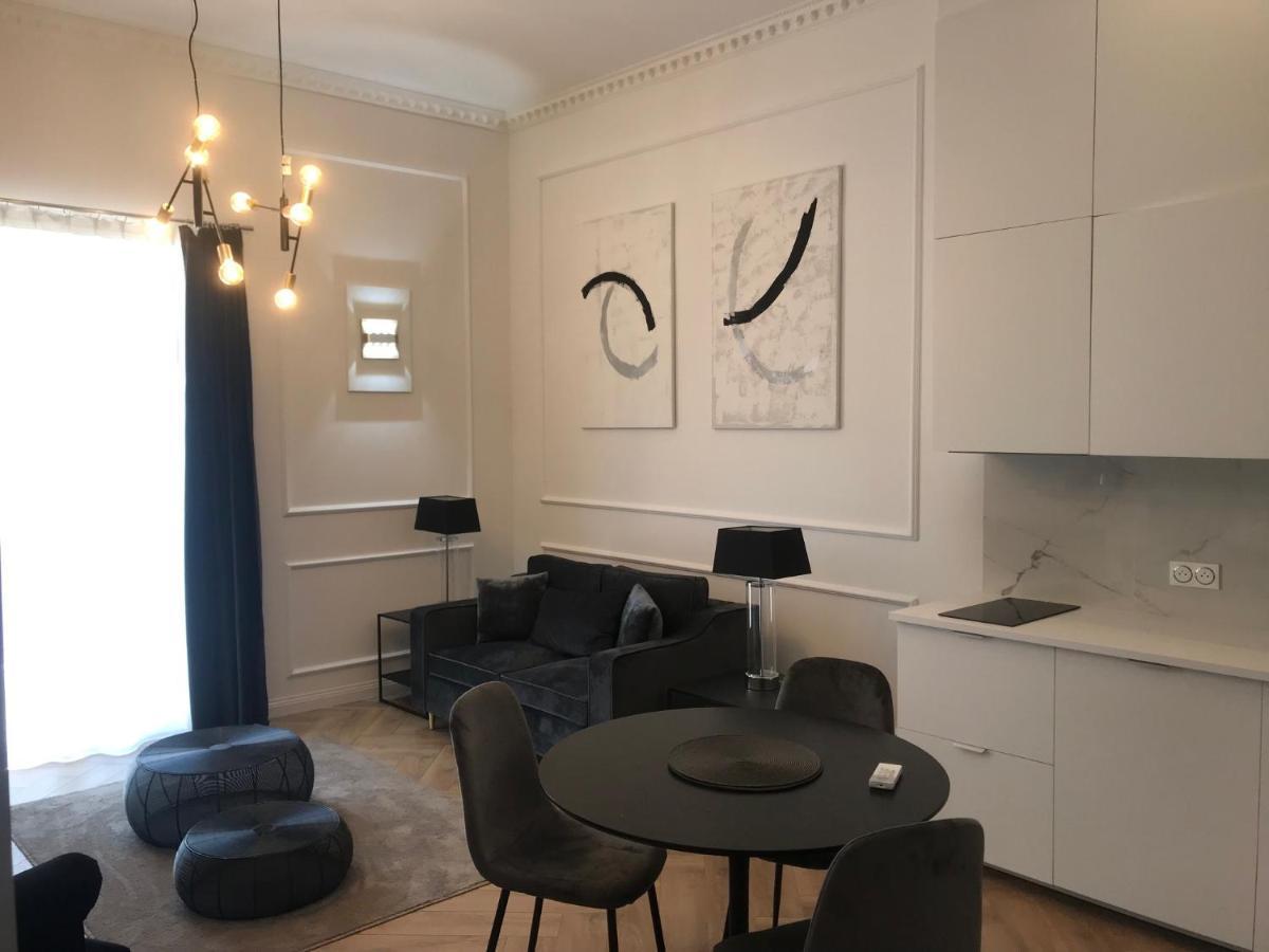 Lazare Maison De Maitre , Appartements De Standing Avec Parking Privatif A Seulement 7 Minutes A Pied Du Centre Historique De Béziers Kültér fotó