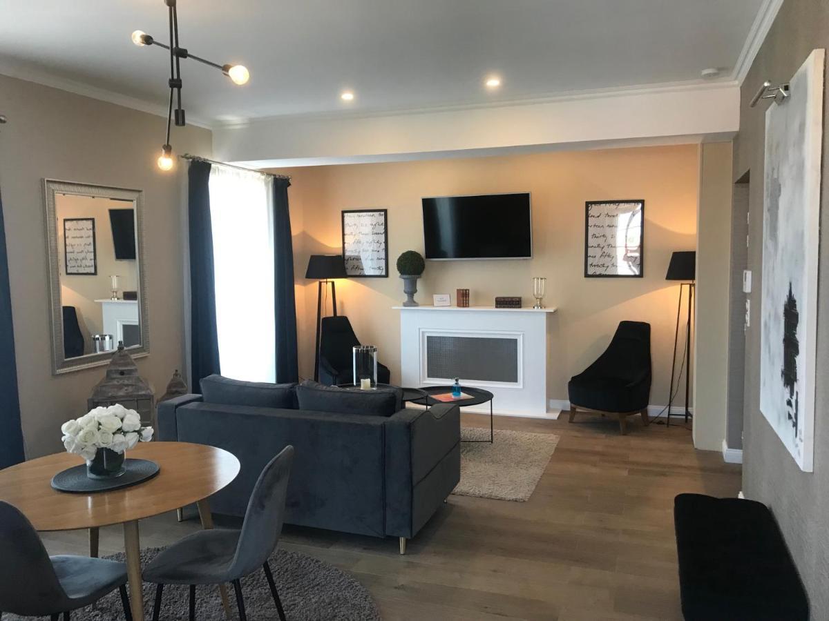 Lazare Maison De Maitre , Appartements De Standing Avec Parking Privatif A Seulement 7 Minutes A Pied Du Centre Historique De Béziers Kültér fotó